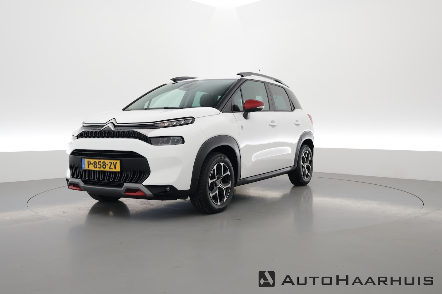 Citroën C3 Aircross - 1.2 PureTech C-Series | Navi by App | Stoelverw. | PDC | Clima | LED | - AutoWereld.nl