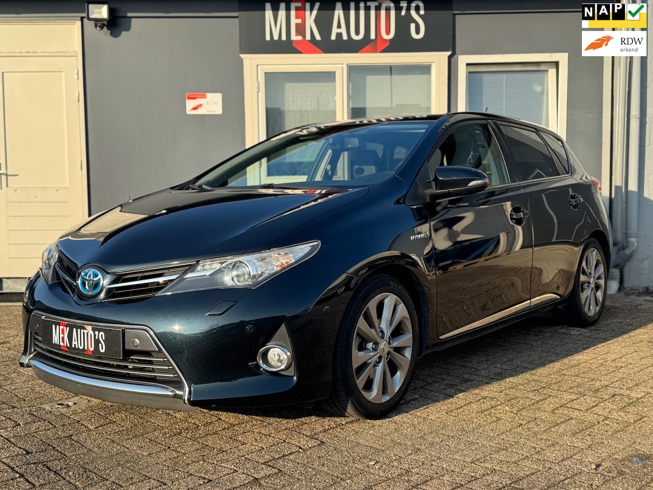 Toyota Auris - 1.8 Hybrid Lease Pro|Pano|Navi|Camera|Cruise|FULL OPTION - AutoWereld.nl