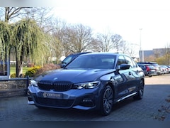 BMW 3-serie - 320e M-Sport / Pano / Keyless