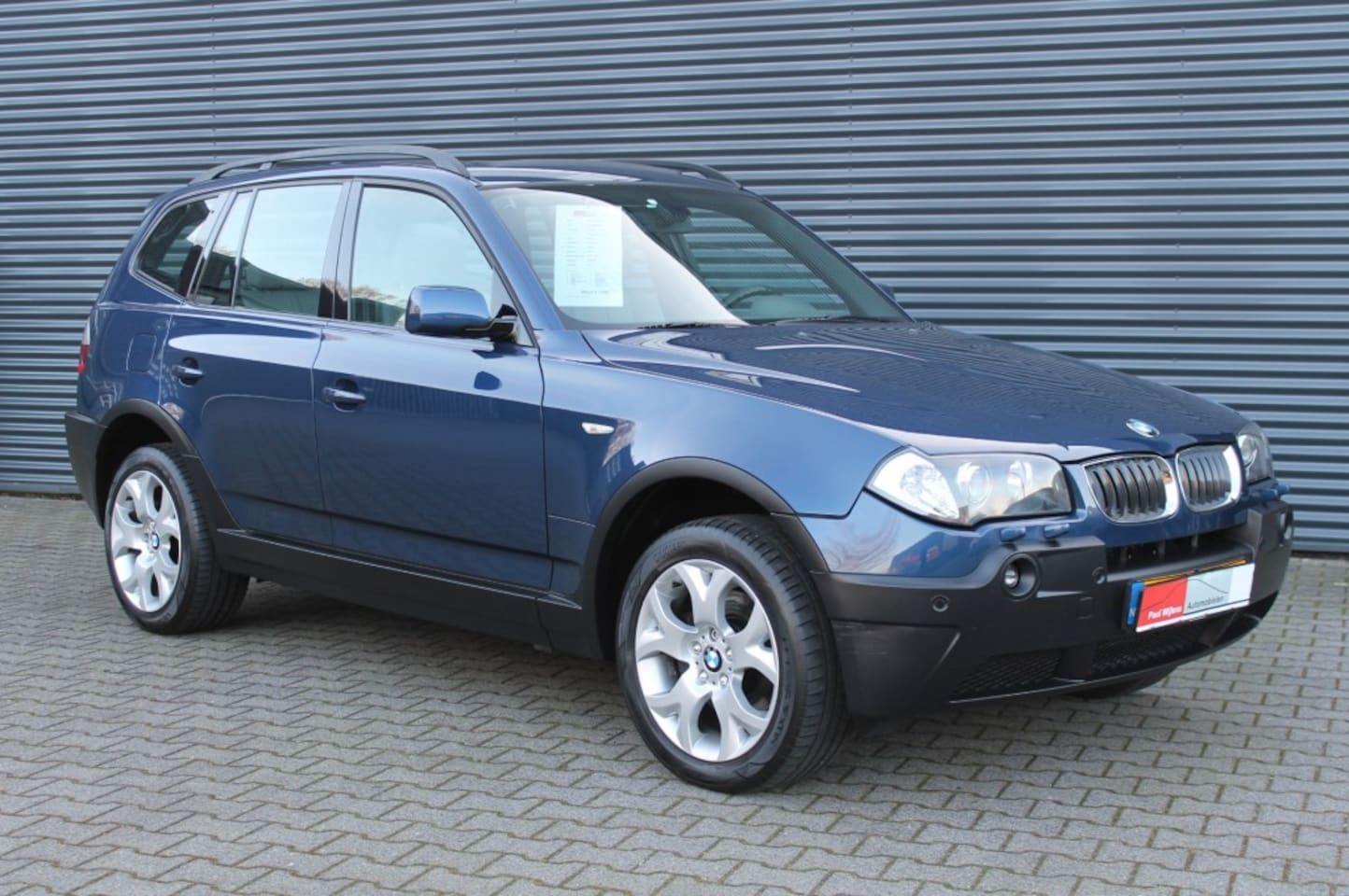 BMW X3 - 3.0i Executive Uitv. Navigatie - Automaat - Youngtimer - AutoWereld.nl