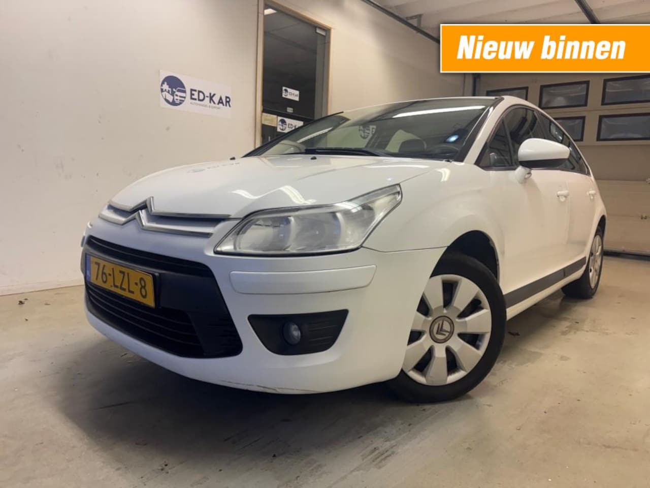 Citroën C4 - 1.4 16V Anniversaire CLIMA PDC NAP APK GOEDE AUTO - AutoWereld.nl