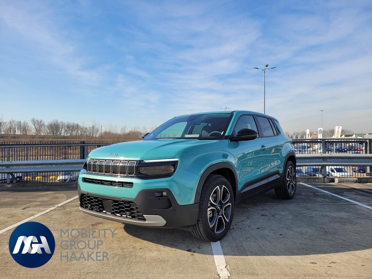 Jeep Avenger - 1.2 e-Hybrid Summit Hybride Leder Camera Carplay Automaat Direct Leverbaar - AutoWereld.nl