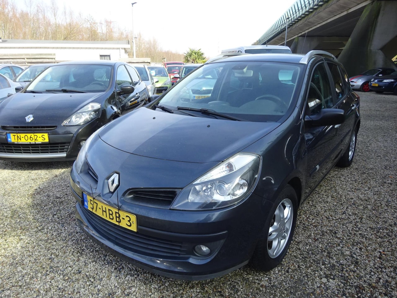 Renault Clio Estate - 1.2 TCE Corporate Sport 1.2 TCE Corporate Sport, Airco, Cruise control, Trekhaak - AutoWereld.nl