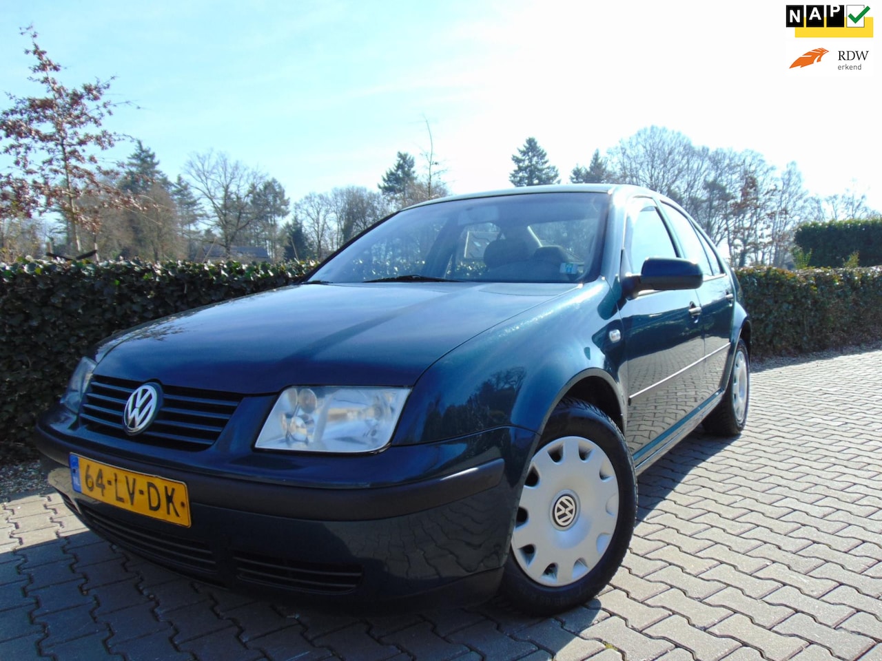 Volkswagen Bora - 2.0 Comfortline 2.0 Comfortline , Airco / Cruise / Elec.Pkket / Isofix / Trekhaak. - AutoWereld.nl