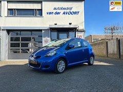 Toyota Aygo - 1.0-12V Cool met 3mnd garantie en nieuwe apk