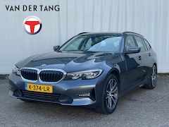 BMW 3-serie Touring - 318i Exec. Ed. / Trkhk /18inch vlg/ Carplay