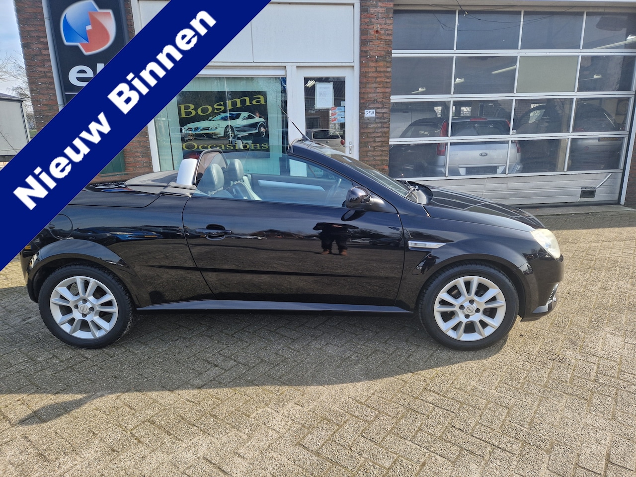 Opel Tigra TwinTop - 1.4-16V "Enjoy" Automaat - Airco - Lm velgen - Apk 04-03-2026 !! - AutoWereld.nl