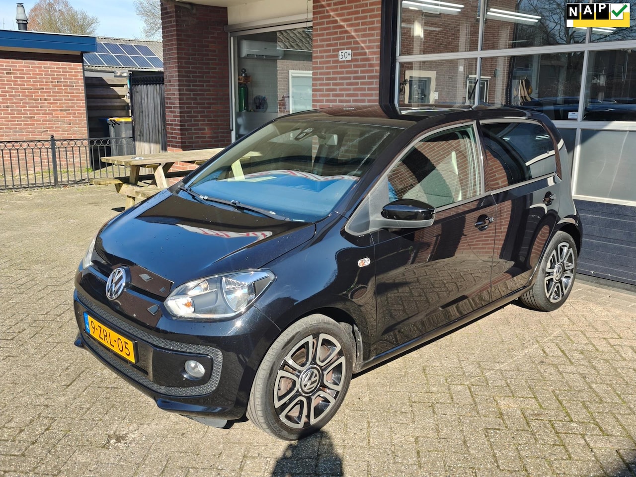 Volkswagen Up! - 1.0 high up! Airco, Cruise, Fender Sound, Zwarte Hemel, 1e eig, NAP - AutoWereld.nl