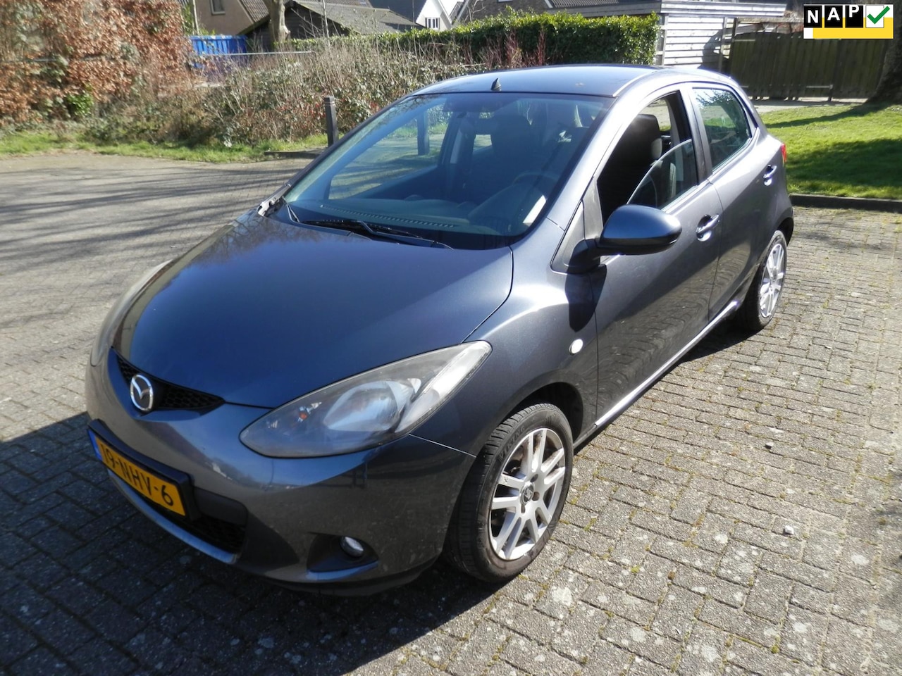 Mazda 2 - 1.3 S airco geen riem maar ketting - AutoWereld.nl