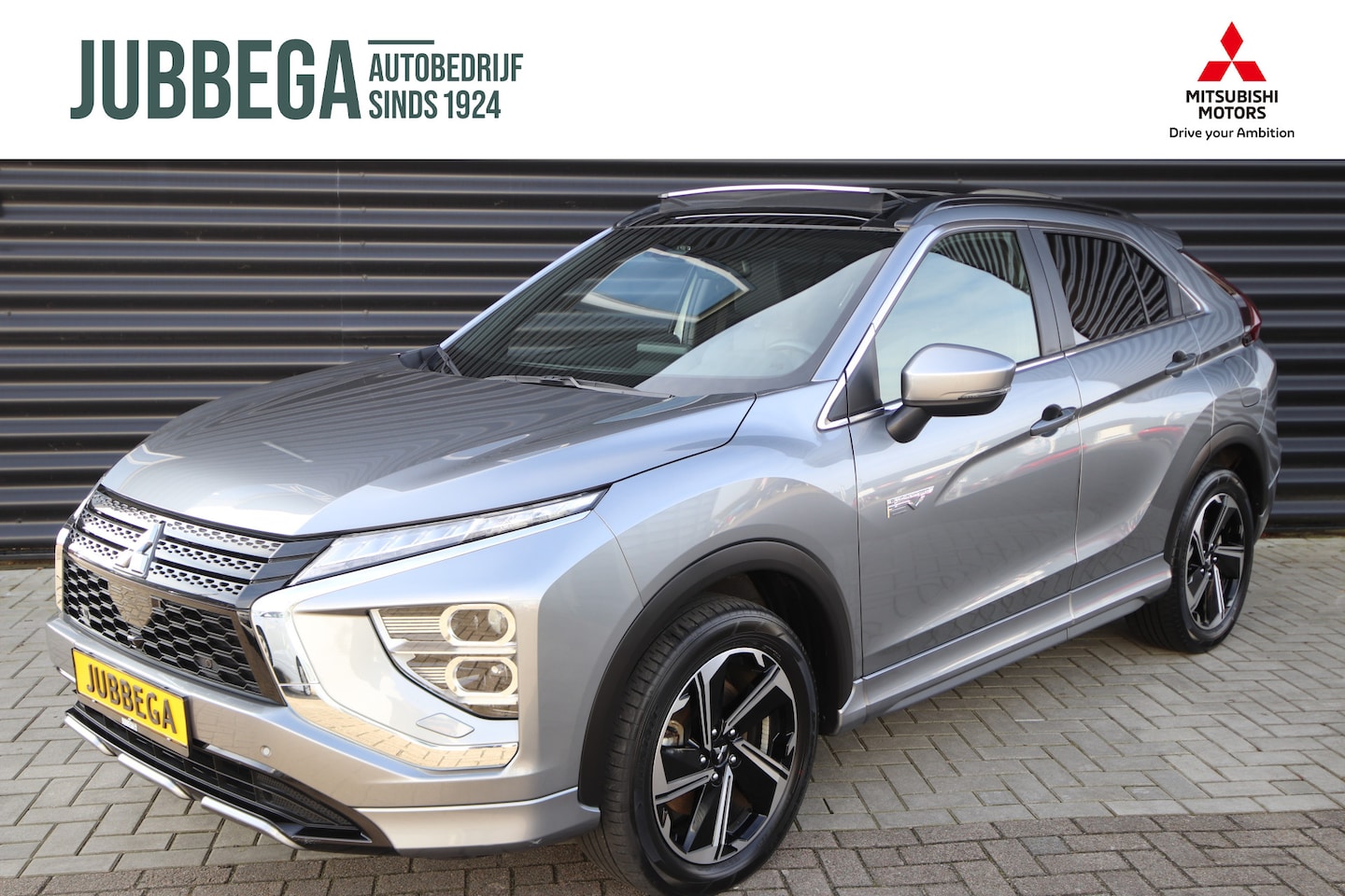 Mitsubishi Eclipse Cross - 2.4 PHEV Instyle Pano, Leder - AutoWereld.nl