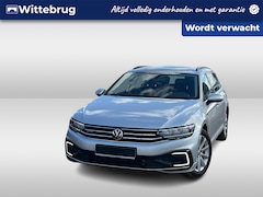 Volkswagen Passat Variant - 1.4 TSI PHEV 218PK GTE Business / Achteruitrijcamera / Stoelverwarming / LED / Keyless Go