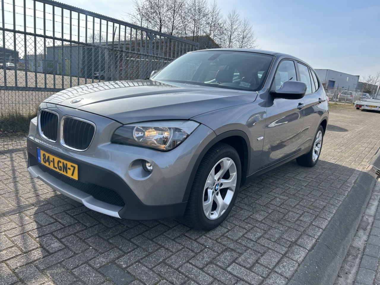 BMW X1 - sDrive18i Exec. / Leer / Prachtige Staat / - AutoWereld.nl