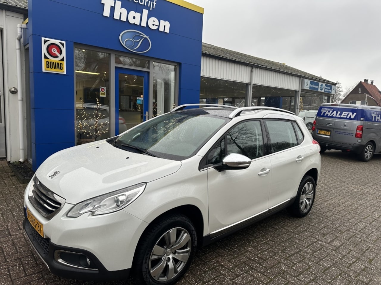 Peugeot 2008 - 1.2 VTi Allure 1.2 VTi Allure - AutoWereld.nl