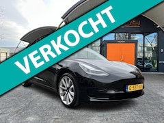 Tesla Model 3 - Standard RWD Plus 60 kWh Trekhaak (1.000kg) SOH 85% 19 INCH Velgen