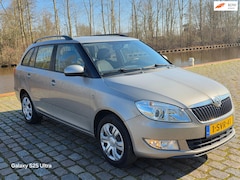 Skoda Fabia Combi - 1.2 TSI Scout airco elektrische ramen cv op afs