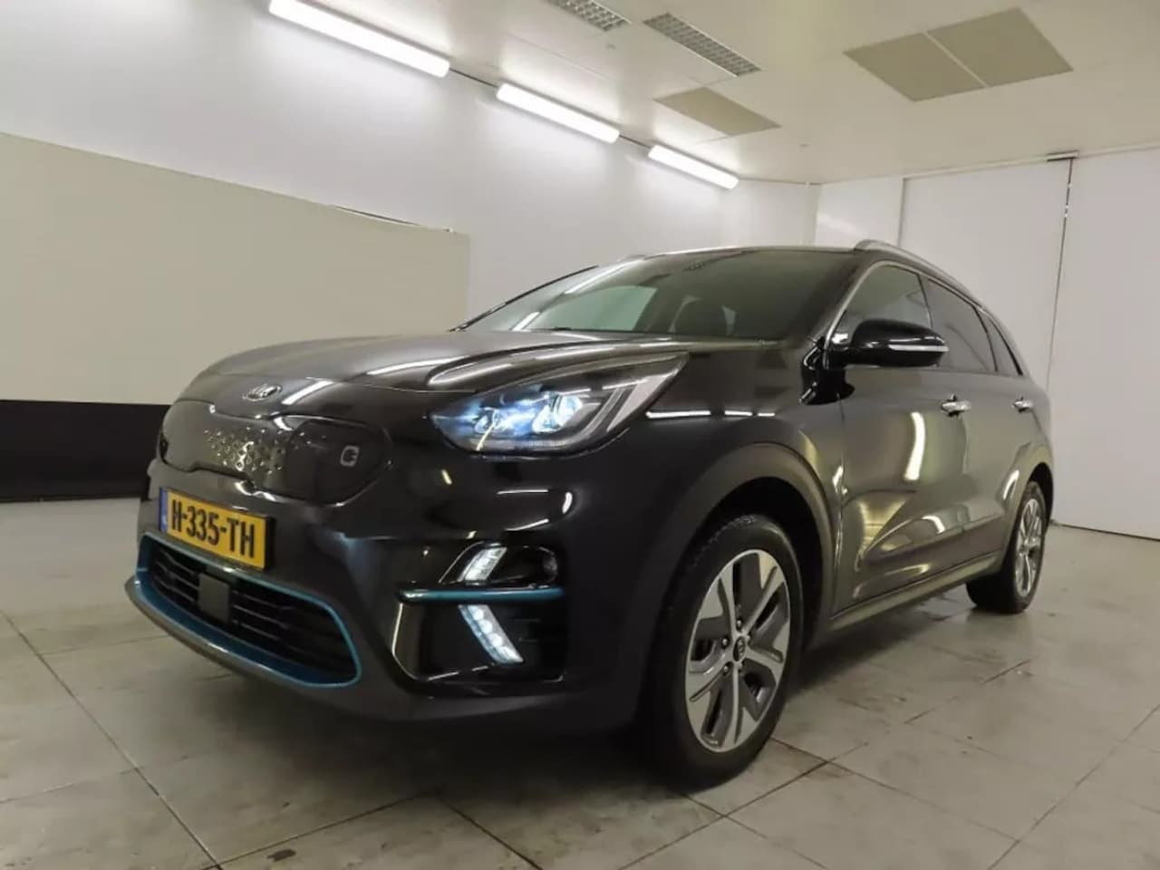 Kia e-Niro - ExecutiveLine 64 kWh Warmtepomp | Camera | Leer | Stoelvent. | 1e eig. | NL auto | Géén af - AutoWereld.nl