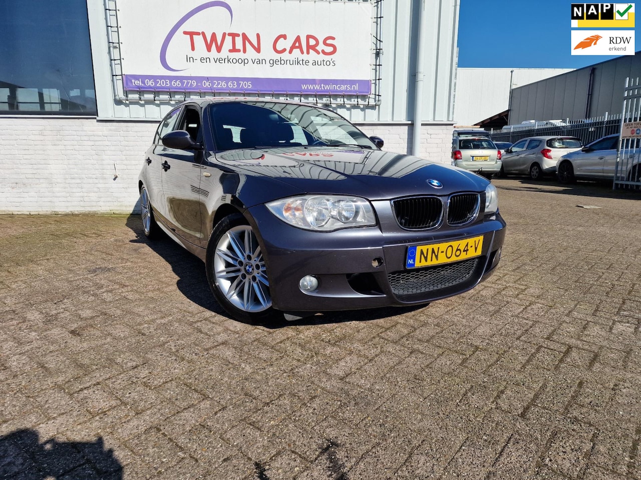 BMW 1-serie - 116i SPORT PAKKET 5DRS AIRCO - AutoWereld.nl