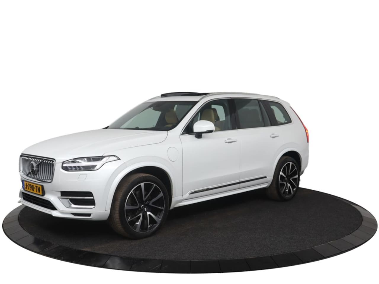 Volvo XC90 - T8 AWD Inscription | Bowers & Wilkins | trekhaak | Head-Up Display | 360 Camera | - AutoWereld.nl