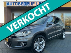 Volkswagen Tiguan - 1.4 TSI Sport&Style/Panoramadak/Tv schermen/Trekhaak/Camera/Led verlichting