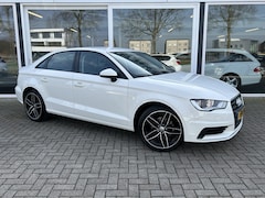 Audi A3 Limousine - 1.4 TFSI Attraction 50% deal 5.975, - ACTIE Stoel verwarming / Cruise / Airco / Trekhaak