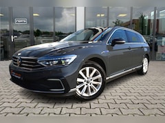 Volkswagen Passat Variant - 1.4 TSI PHEV GTE | Trekhaak | Camera | ACC | Virtueel |