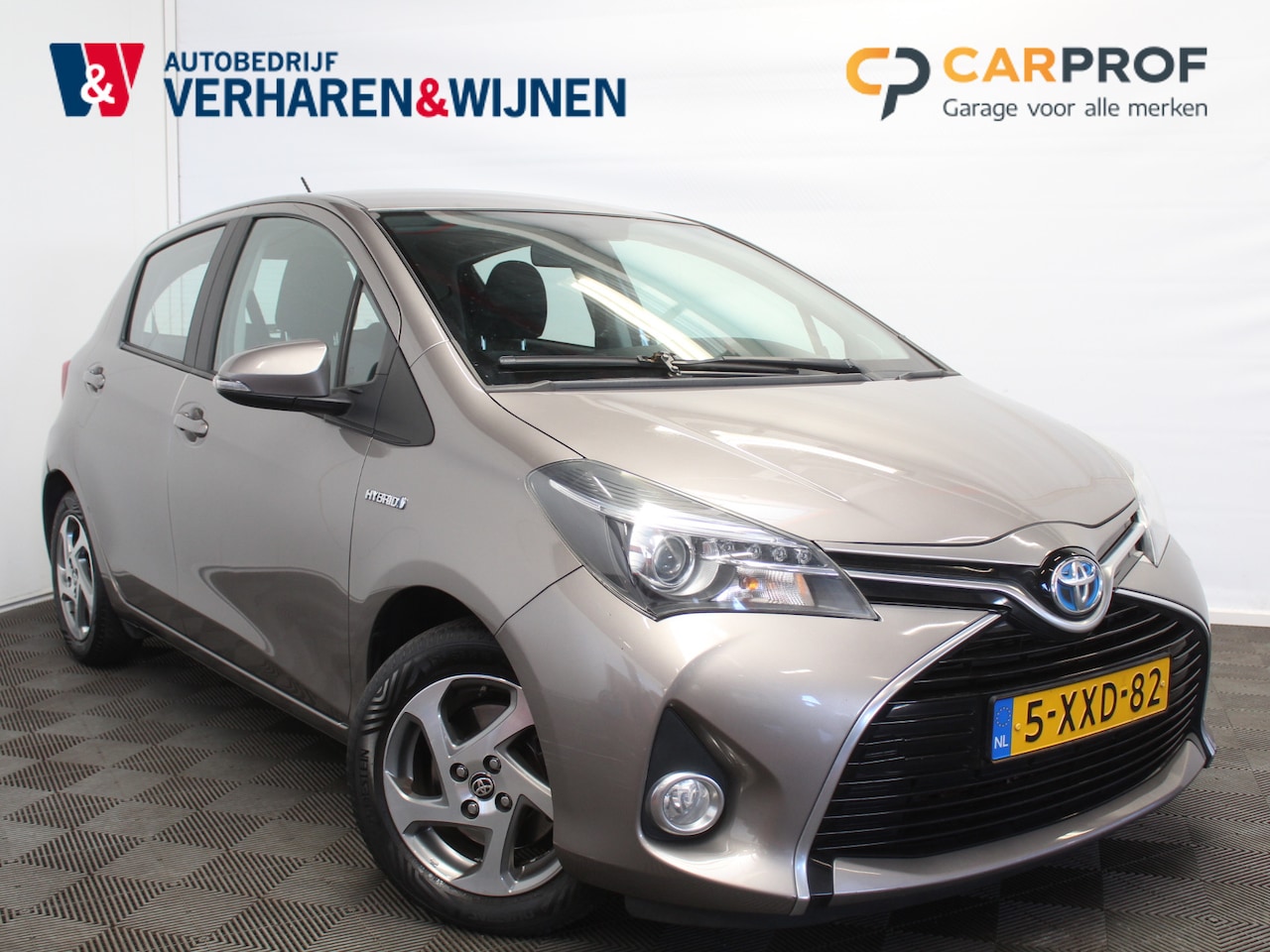 Toyota Yaris - 1.5 Hybrid Lease | CAMERA | CRUISE | NAVIGATIE | AFN.TREKHAAK | CLIMAT | LMV - AutoWereld.nl