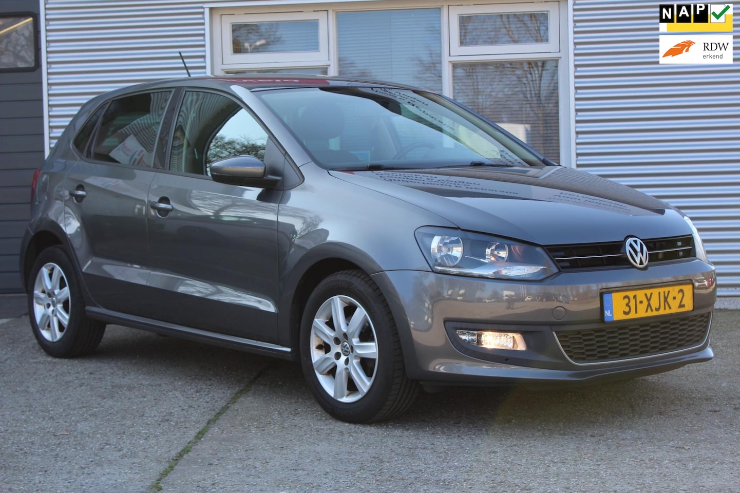 Volkswagen Polo - 1.2 TSI Highline 5-deurs climate-control / airco, 1e eigenaar, cruise-control, nap, lm-vel - AutoWereld.nl