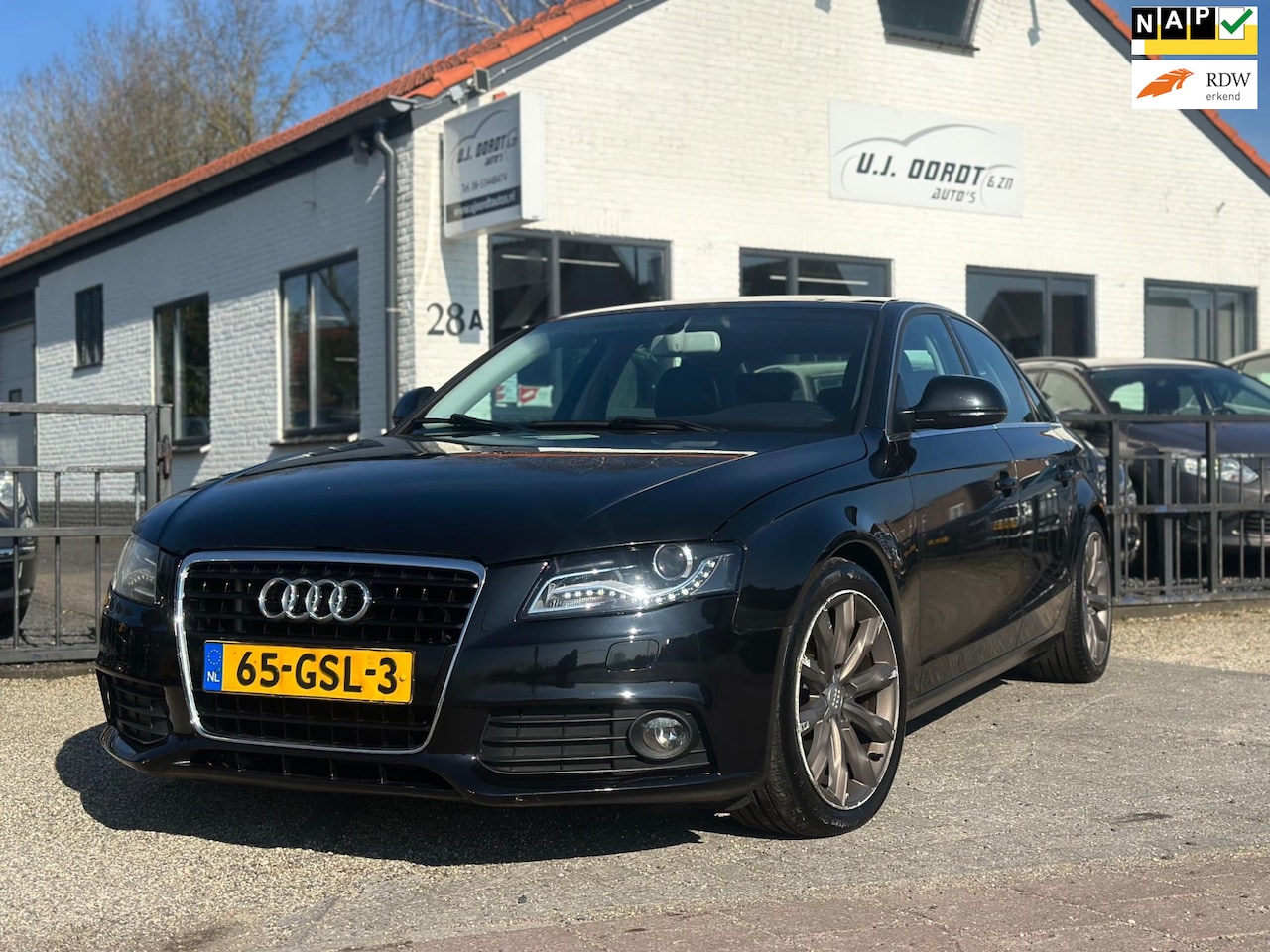 Audi A4 Limousine - 3.2 FSI quattro Pro Line Business YOUNGTUMER - AutoWereld.nl