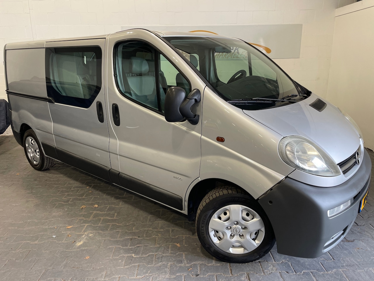 Opel Vivaro - 2.0i L2 *BENZINE*DUB CAB 5PERS*NL-Auto* - AutoWereld.nl