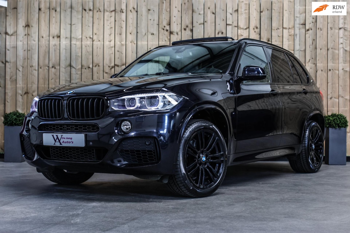 BMW X5 - XDrive40e iPerformance M-Sport *Pano*Trekhaak*Leder*Led* - AutoWereld.nl