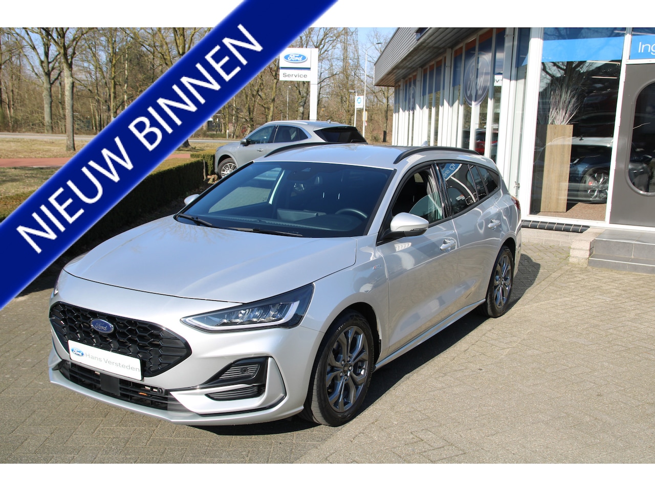 Ford Focus Wagon - 1.0 EcoBoost Hybrid ST-LINE Automaat WINTER PACK | NAVIGATIE | 17" LM VELGEN - AutoWereld.nl