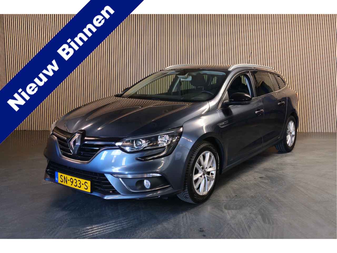 Renault Mégane Estate - 1.2 TCe Limited - Apple Carplay/Android Auto - Cruisecontrol - AutoWereld.nl