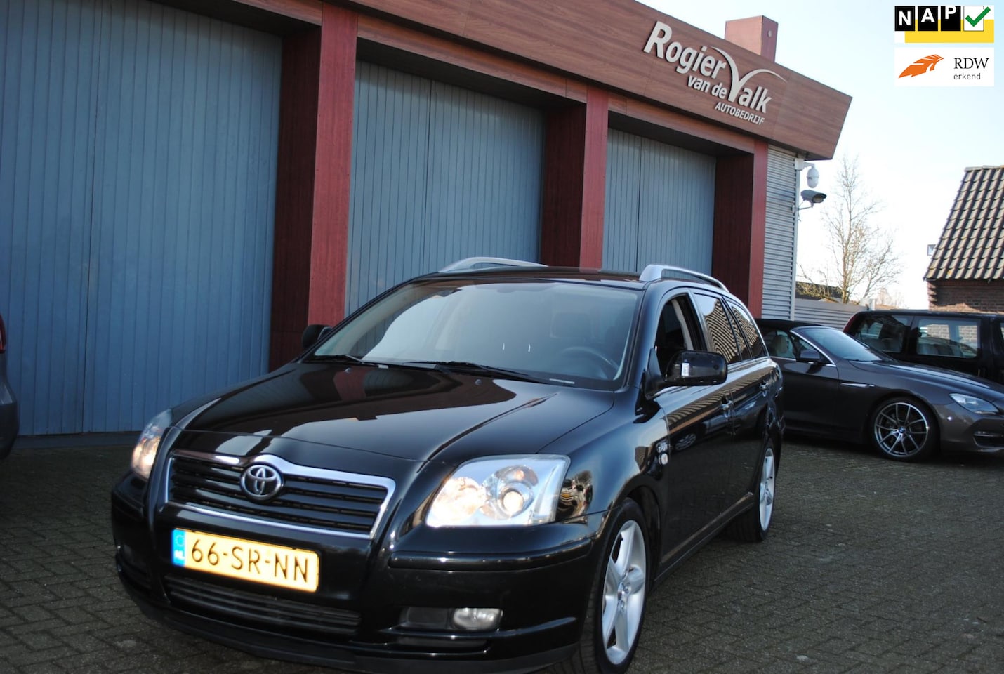 Toyota Avensis Wagon - 2.2 D-4D Linea Luna 2.2 D-4D Linea Luna - AutoWereld.nl