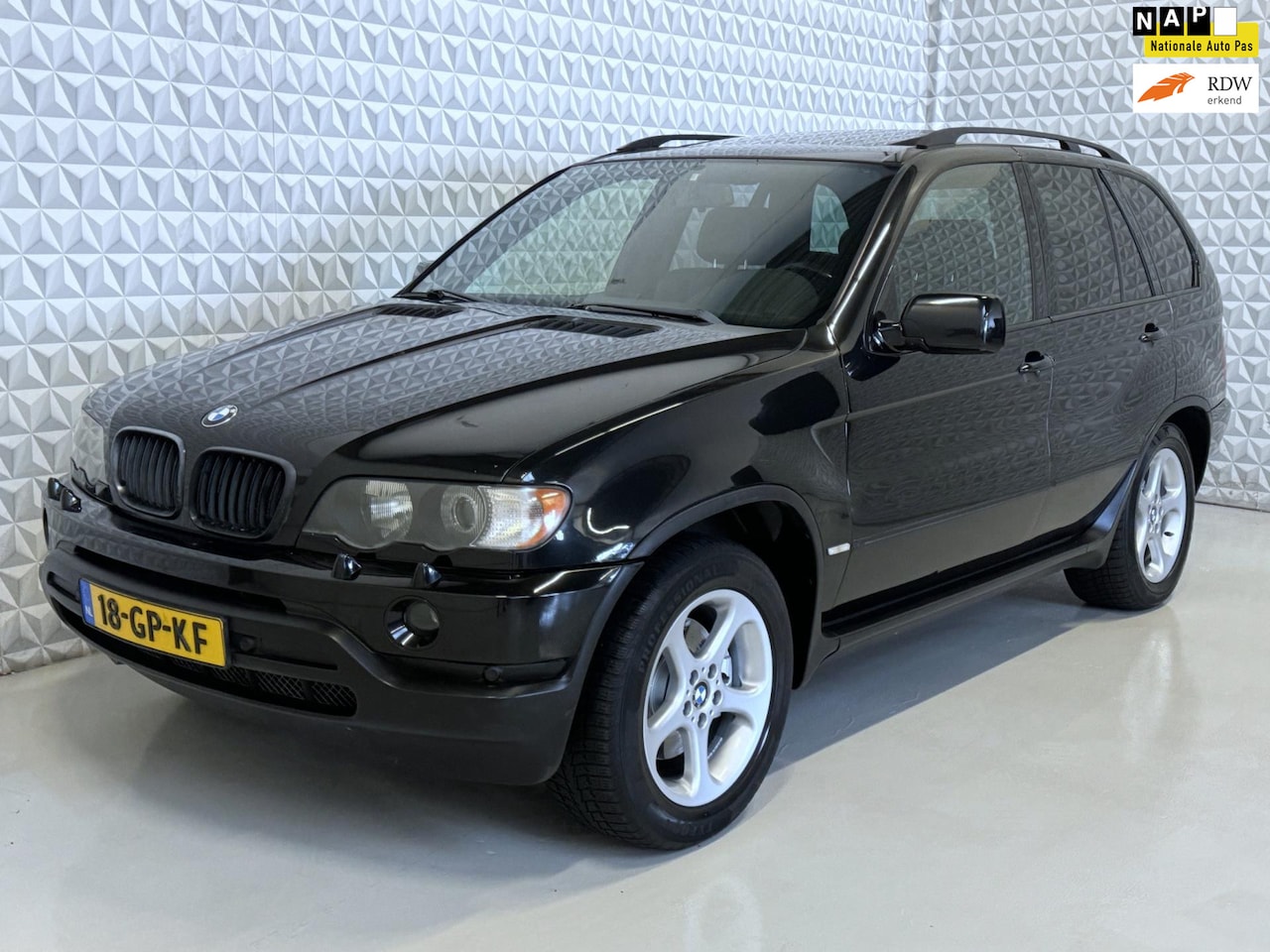 BMW X5 - 4.4i Executive Automaat - HANDEL / EXPORT (2001) - AutoWereld.nl