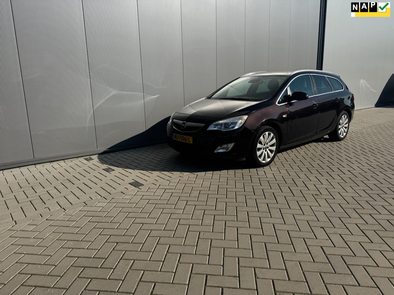 Opel Astra Sports Tourer - 1.3 CDTi S/S Cosmo 1.3 CDTi S/S Cosmo - AutoWereld.nl