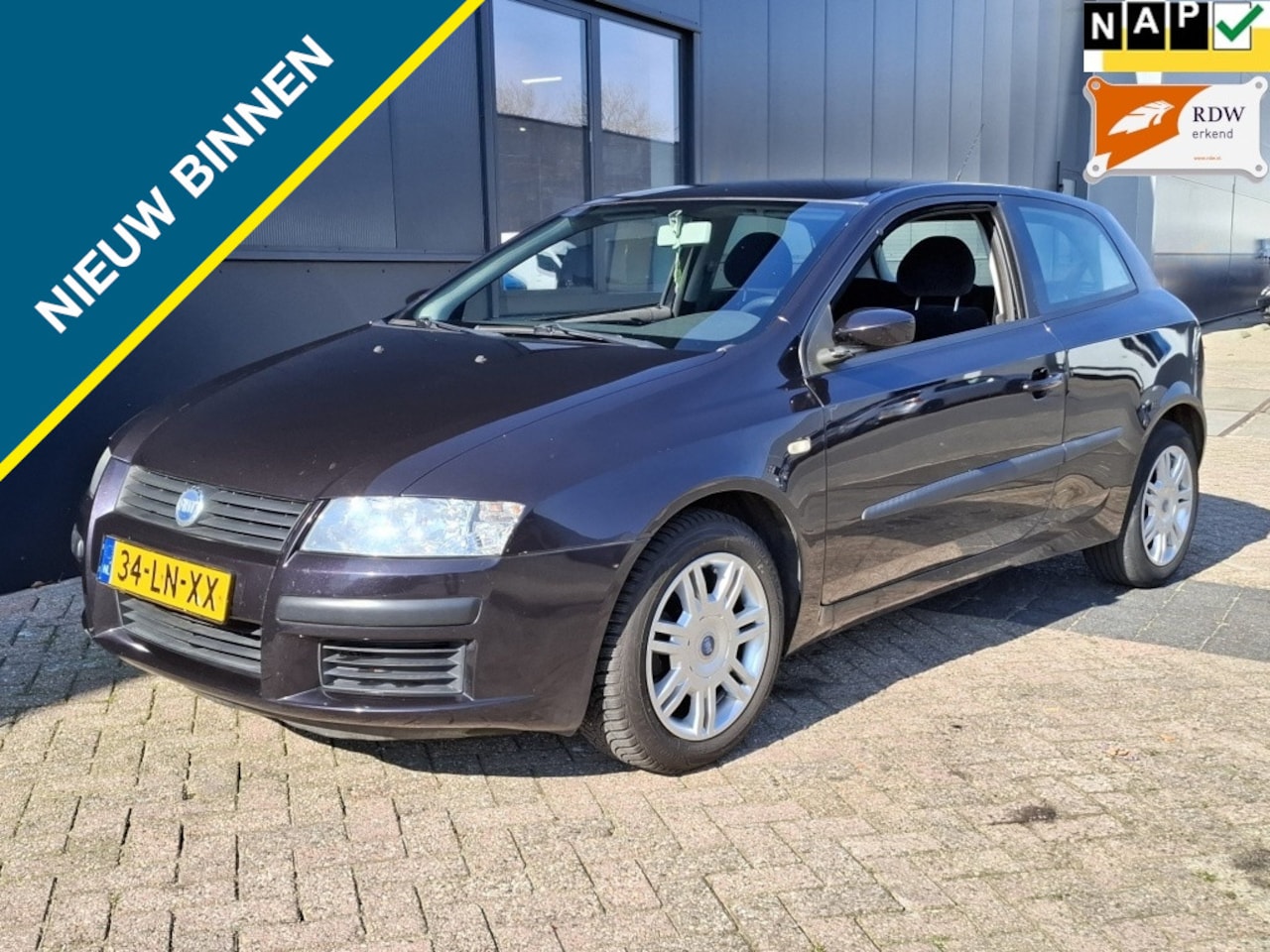 Fiat Stilo - 1.6-16V Dynamic Airco Nw APK Lage Km ✅ - AutoWereld.nl