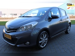 Toyota Yaris - 1.3 VVT-i 5 Deurs GERESERVEERD