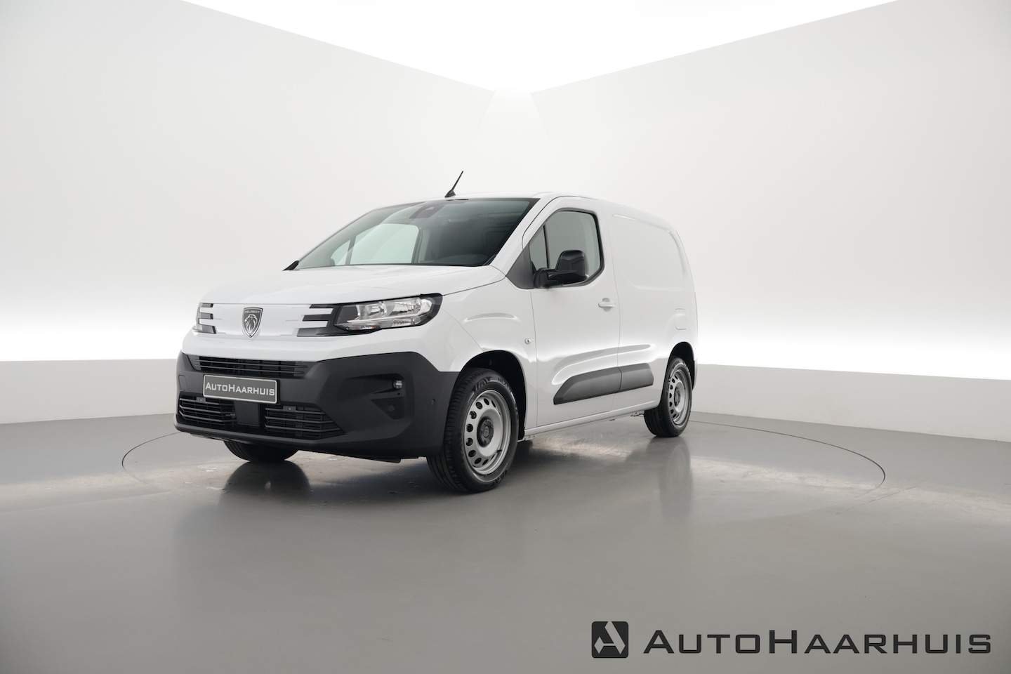 Peugeot Partner - 1.5 BlueHDi 130 pk Automaat L1 | Navi | 10" scherm | Camera | Airco | KeyLess | 3 pers. - AutoWereld.nl