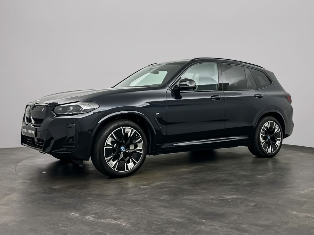 BMW iX3 - High Executvive | Trekhaak | Head Up | Harman Kardon | Glazen panoramadak - AutoWereld.nl