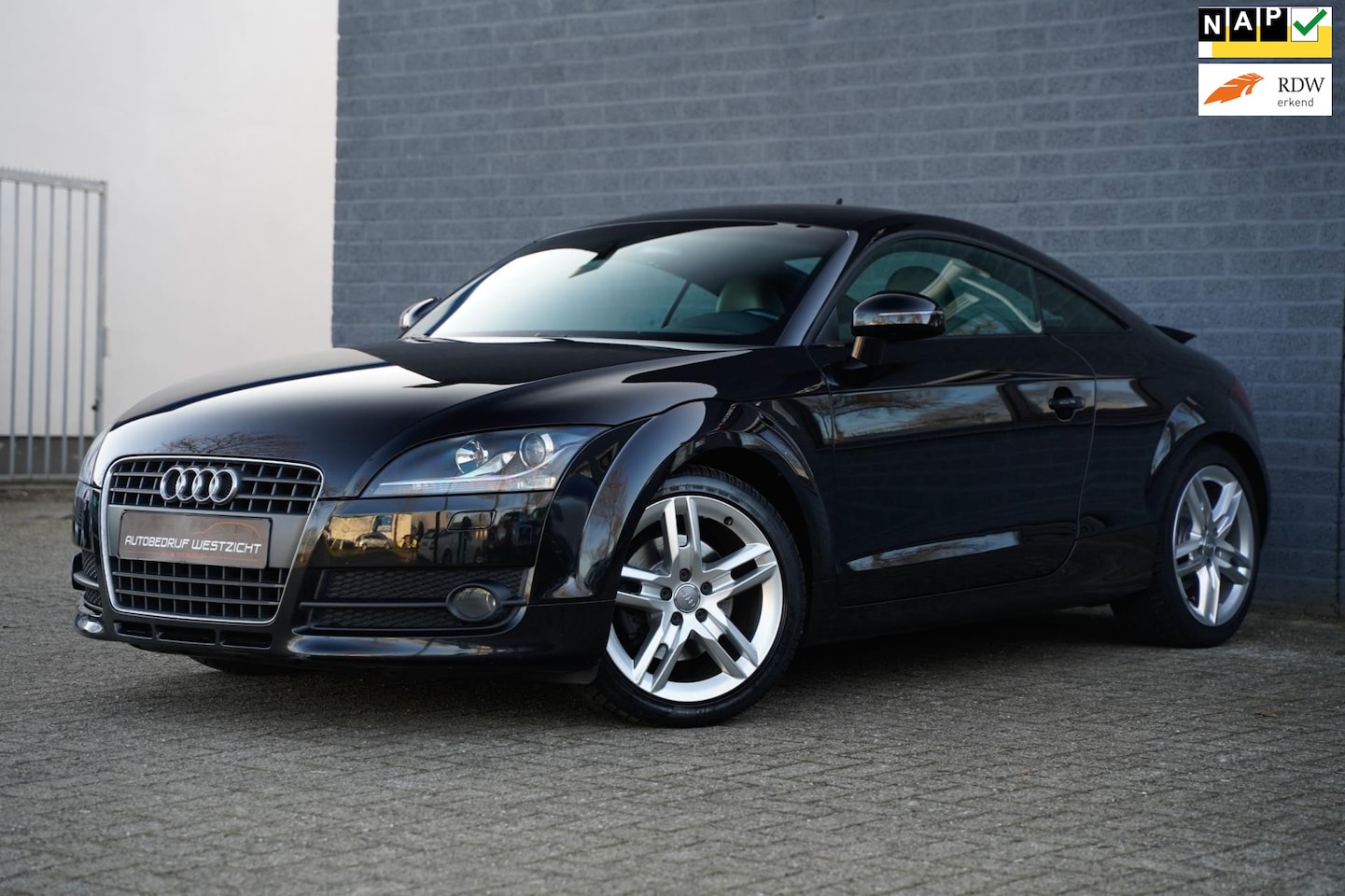 Audi TT - 2.0 TFSI 200pk S Line, Automaat, Leder, Navigatie - AutoWereld.nl