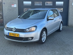 Volkswagen Golf - 1.4 TSI Highline / 5DRS / Navi / Alcantara / 6Bak / PDC / NAP