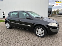 Renault Mégane - 1.6-16V Tech Line