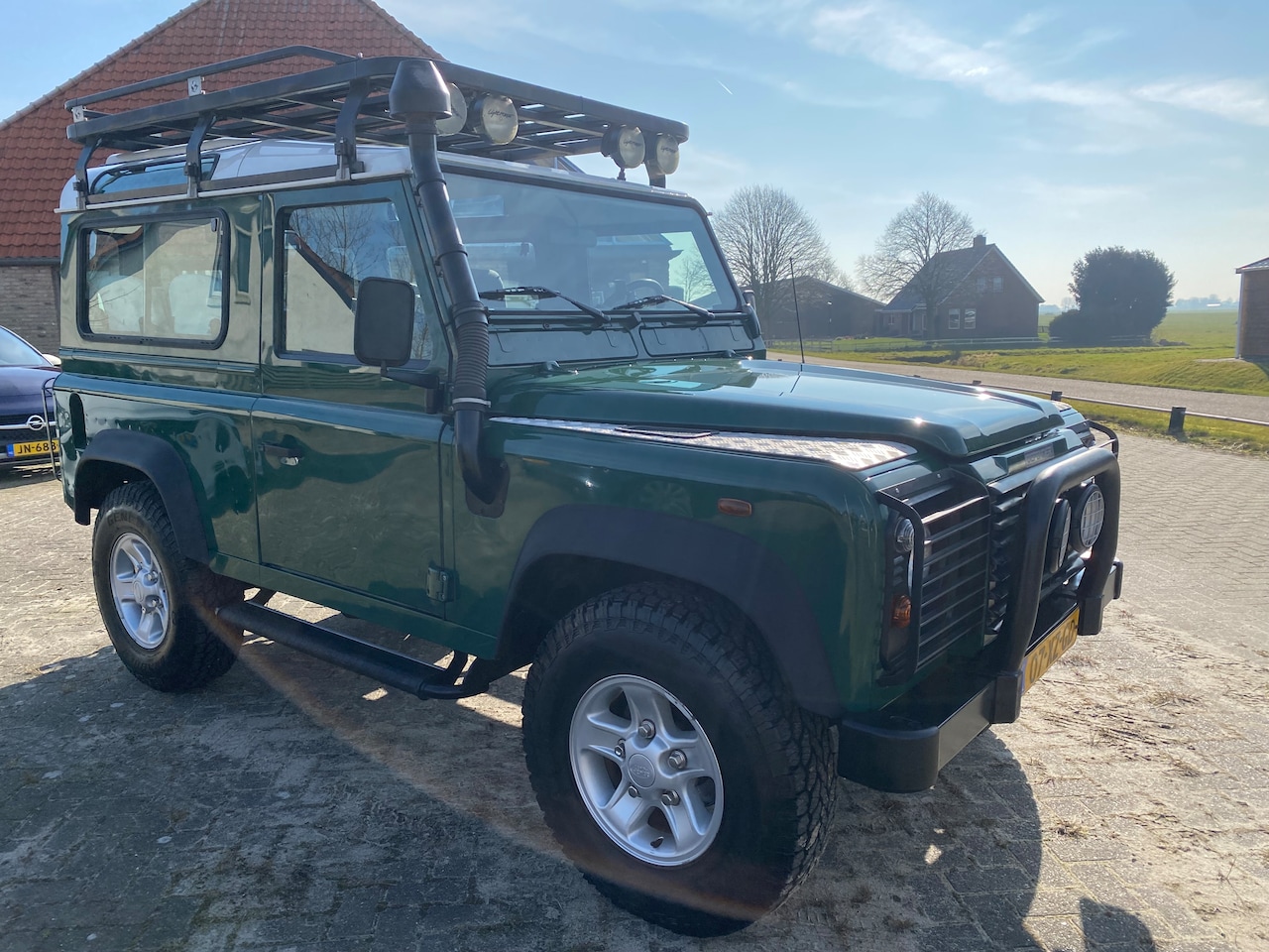 Land Rover Defender - 2.5 TD5 90 SW SE - AutoWereld.nl