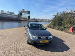 Audi A4 Limousine - 2.4 Pro Line