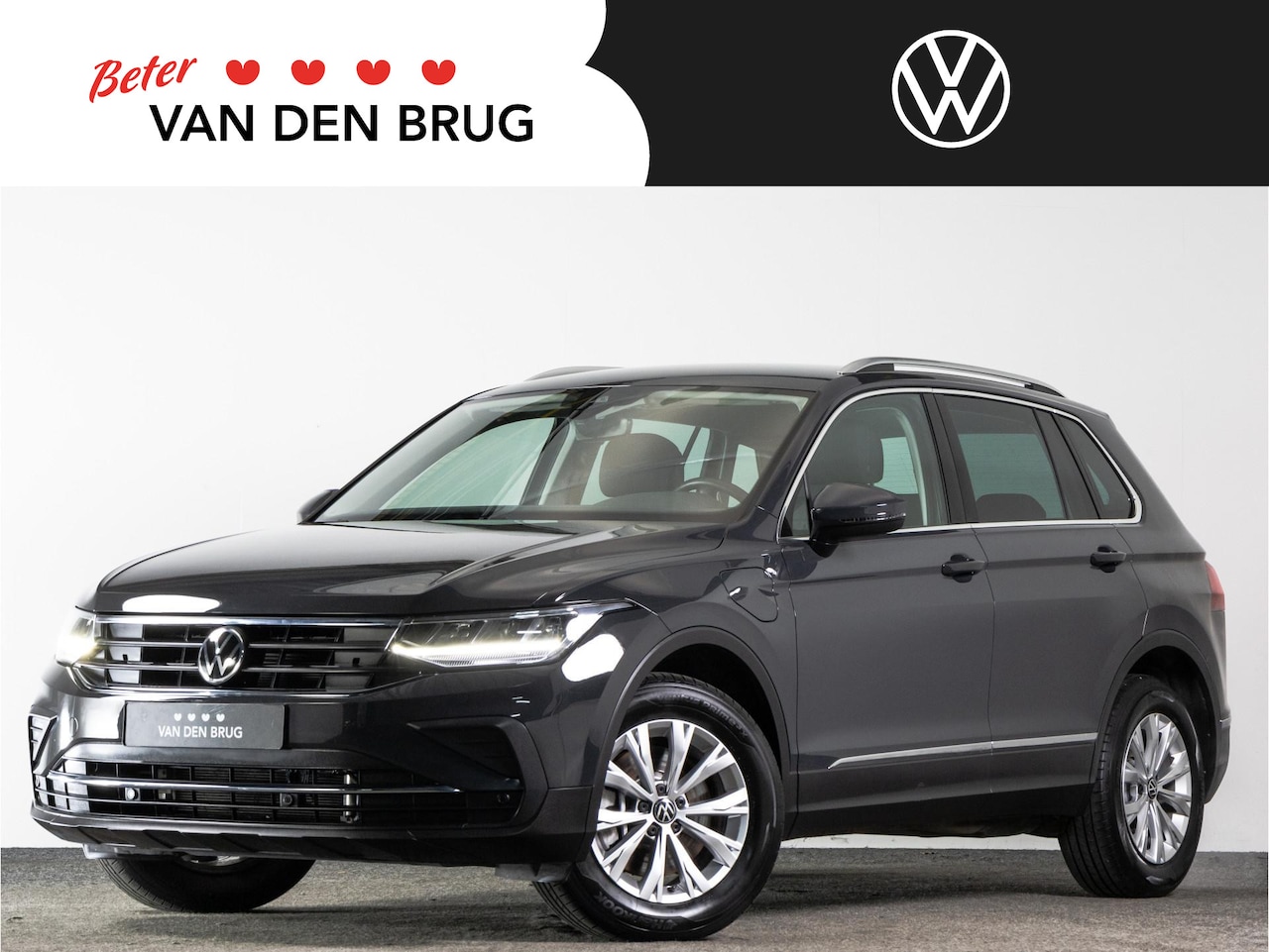 Volkswagen Tiguan - 1.4 TSI 245pk eHybrid Automaat | LED | Navigatie | Side-Assist | Adaptieve Cruise Control - AutoWereld.nl