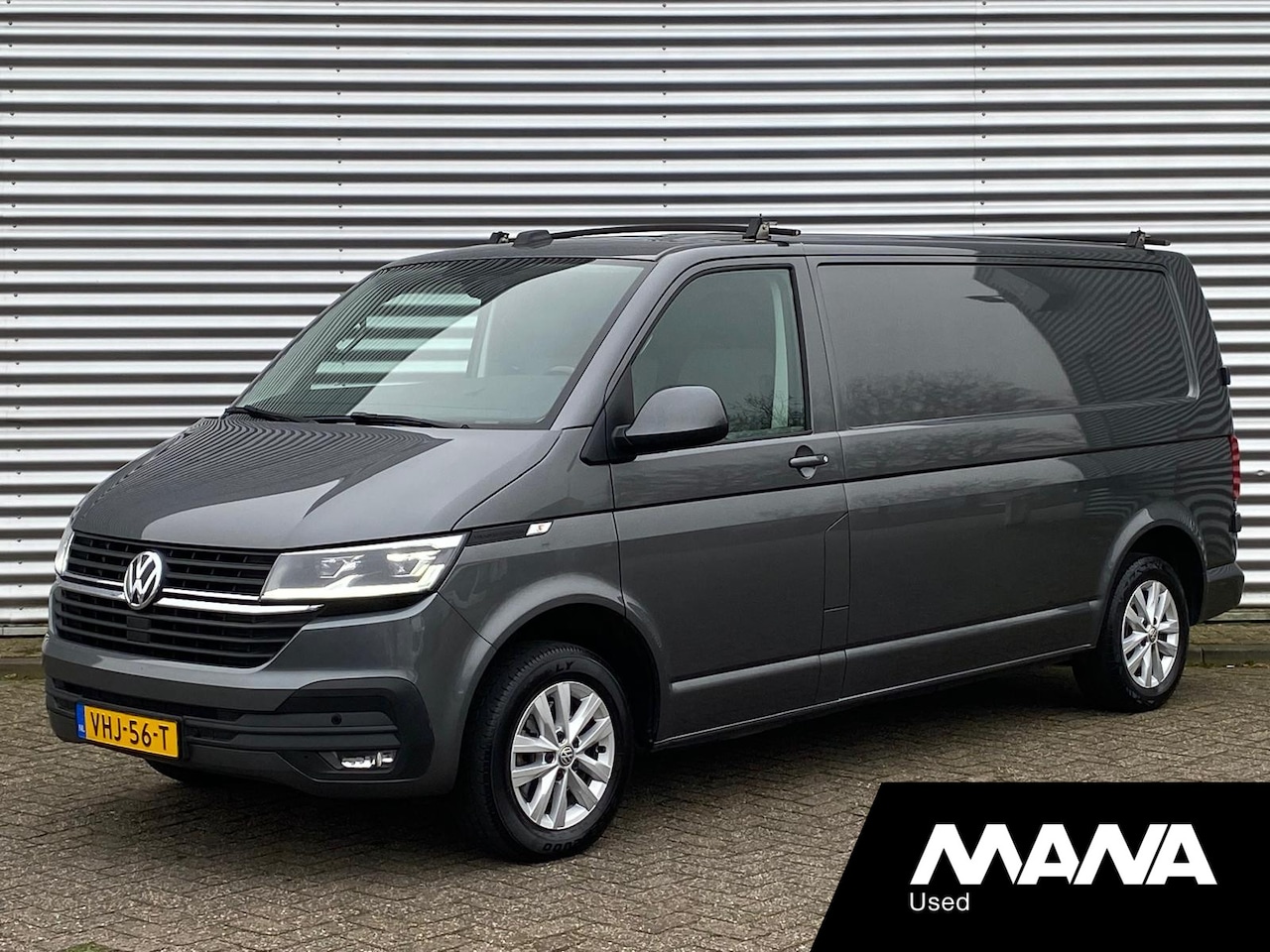 Volkswagen Transporter - 2.0TDI L2H1 150PK Automaat LED Camera LM Wielen - AutoWereld.nl