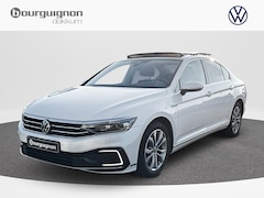 Volkswagen Passat - 1.4 TSI PHEV GTE Business | Pano Dak | Trekhaak | ERGO | LED |