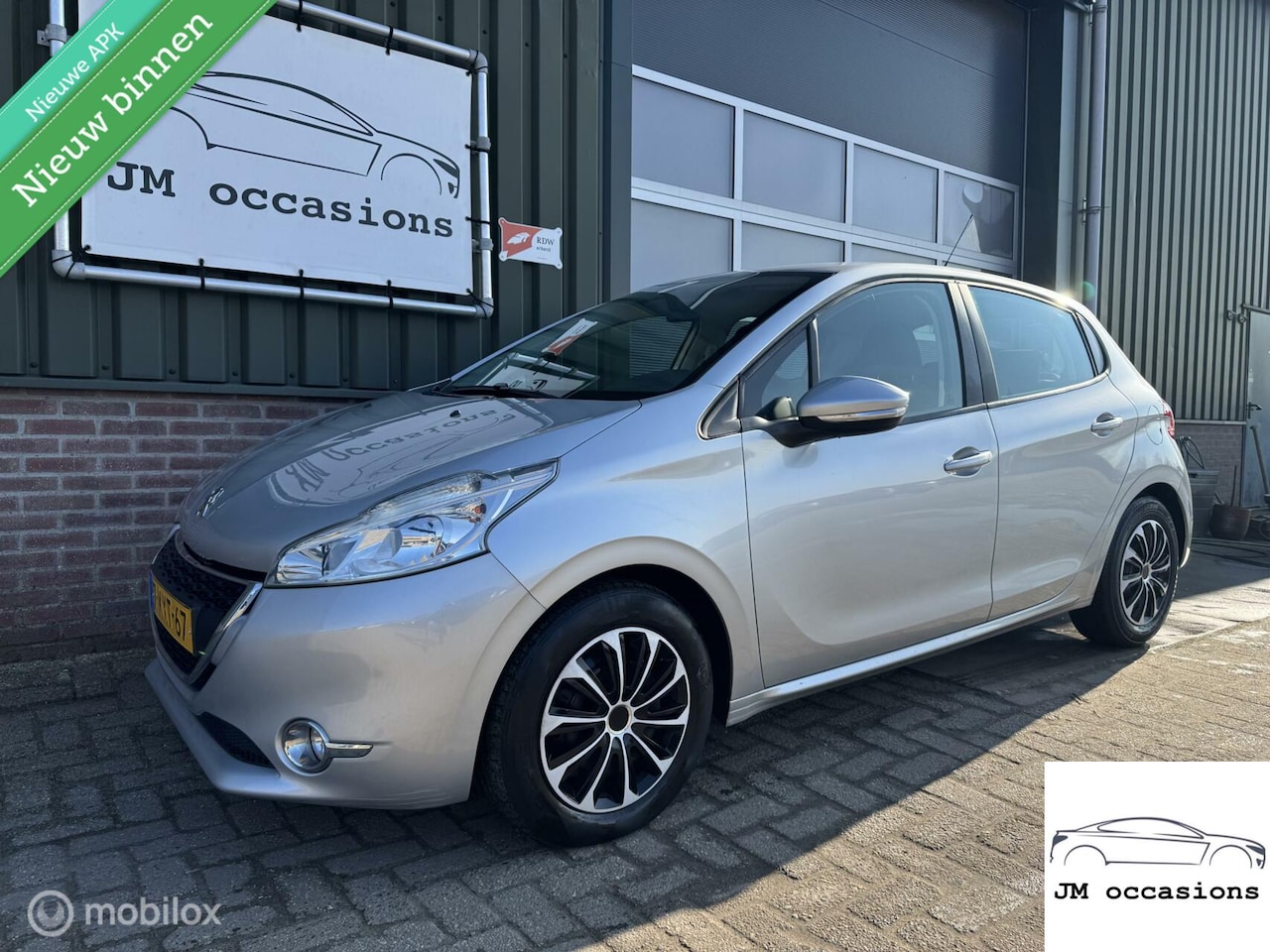 Peugeot 208 - 1.2 VTi Allure|Airco|Clima|Navi|PDC|Cruise|N.A.P - AutoWereld.nl