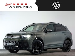 Volkswagen Tiguan - R-Line 1.5 eTSI 150 PK | LED | Black Style | Panoramadak | 360 Camera | Stoel & Stuurwiel