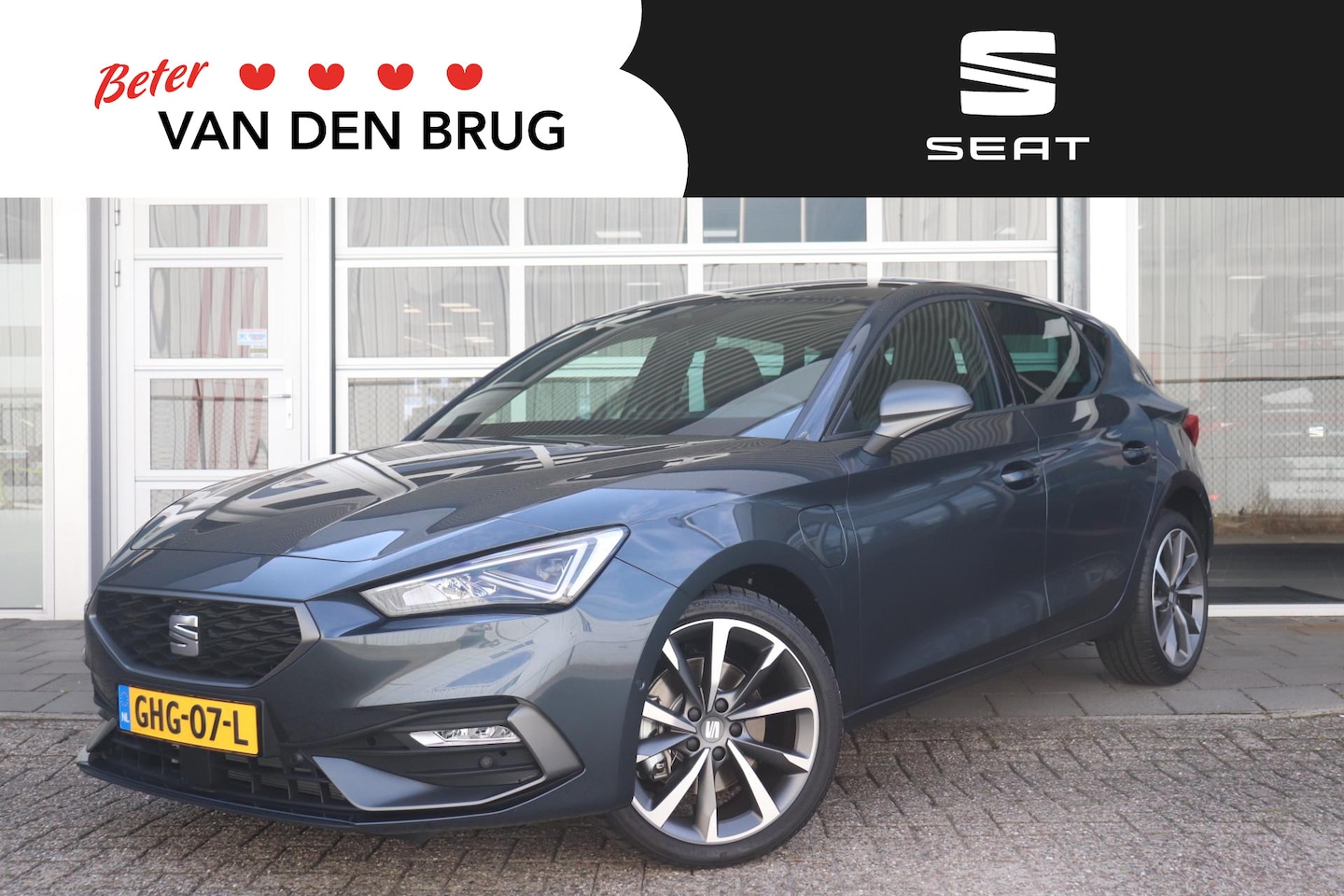 Seat Leon - 1.4 TSI eHybrid PHEV FR Business Intense | Panoramadak | 18" lichtmetalen velgen | Stoelve - AutoWereld.nl